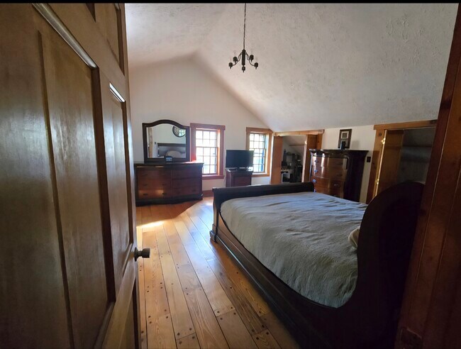 Building Photo - 84 Cotton Ln