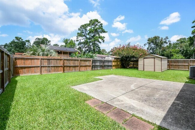 Building Photo - 23938 Spring Mill Ln