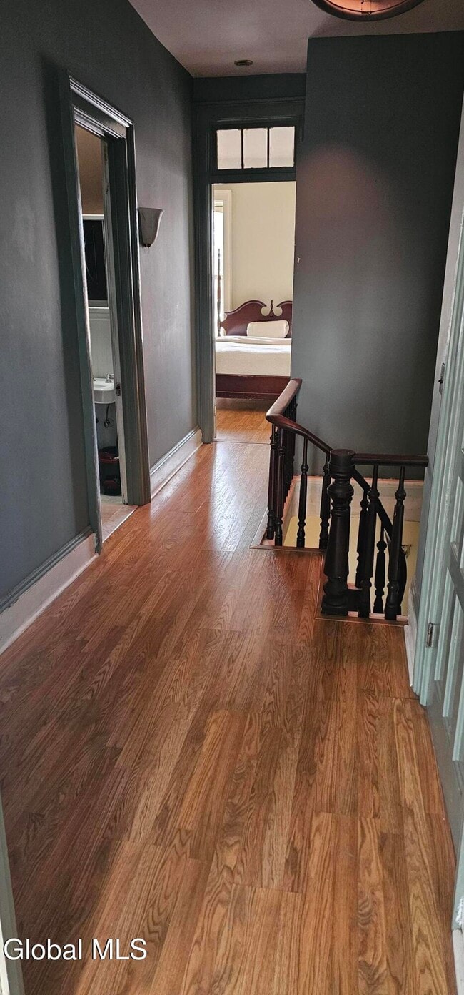 Building Photo - 44 Clinton Ave