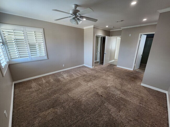 Building Photo - 14020 Faust Ave
