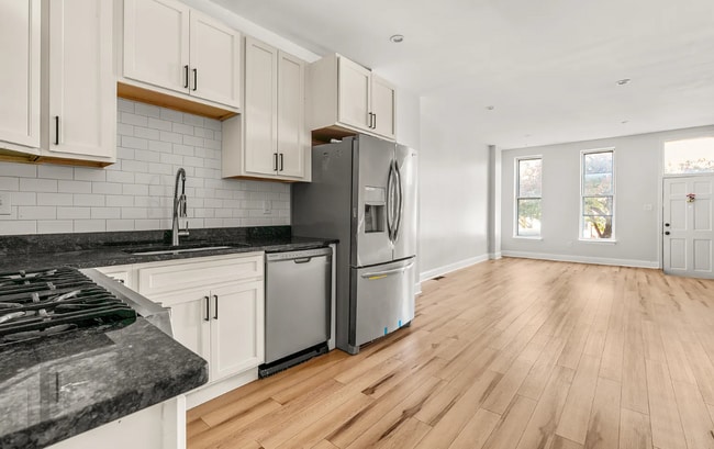 Building Photo - 41 N Collington Ave