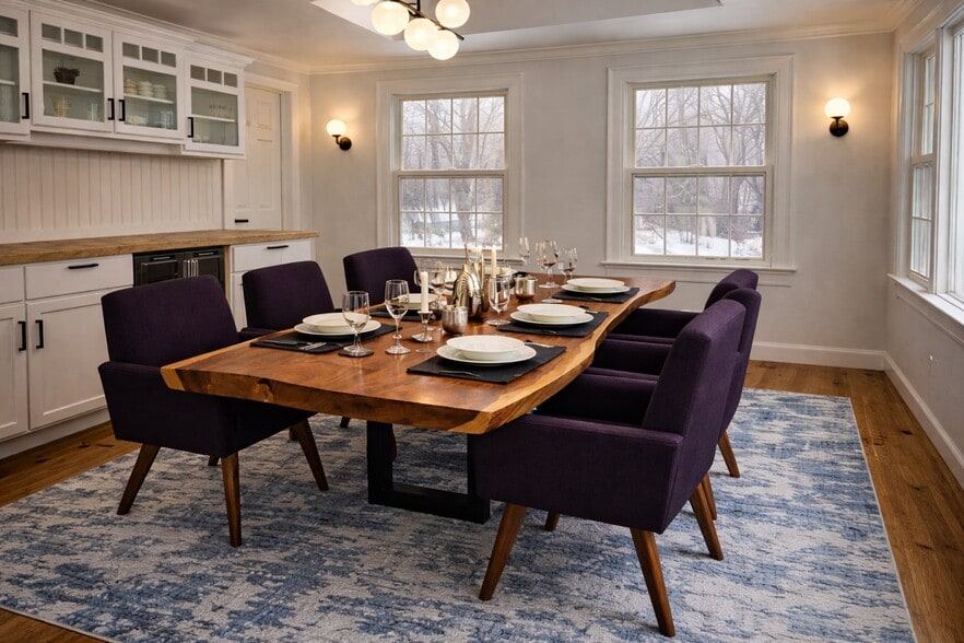 Building Photo - 553 W Center St