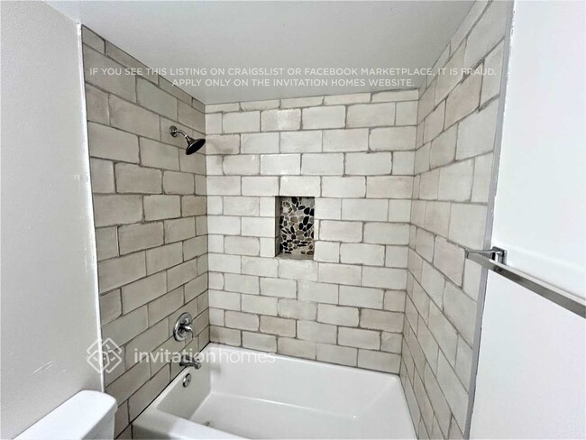 Building Photo - 4309 N 72nd Ln