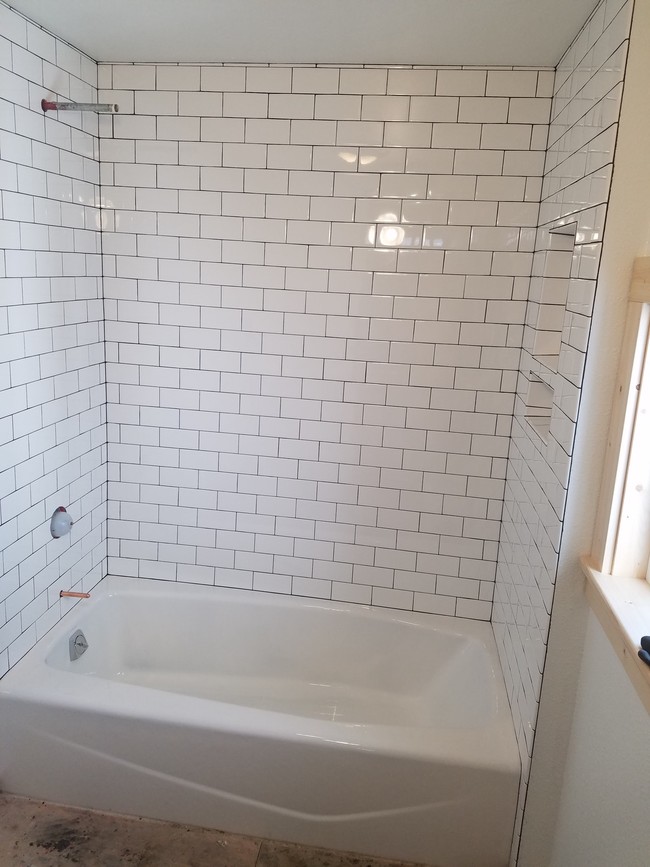 Building Photo - 1182 Spear Ave