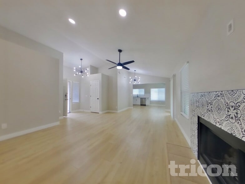 Building Photo - 1934 E Kent Ave