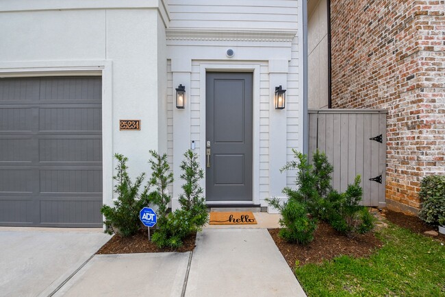 Building Photo - 25234 Calhoun Creek Dr