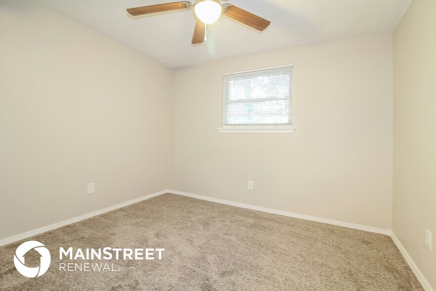 Building Photo - 1720 Rolling Stone Dr