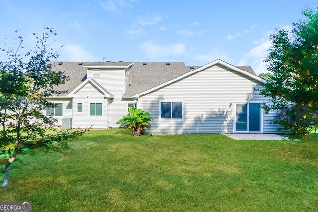 Building Photo - 141 The Esplanade Way SW