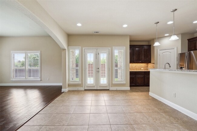 Building Photo - 4213 Pecan Bend Ln