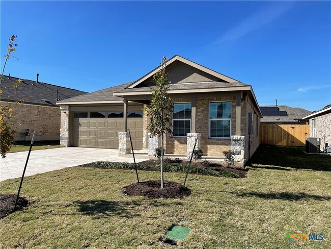 Building Photo - 214 Escondido Cir