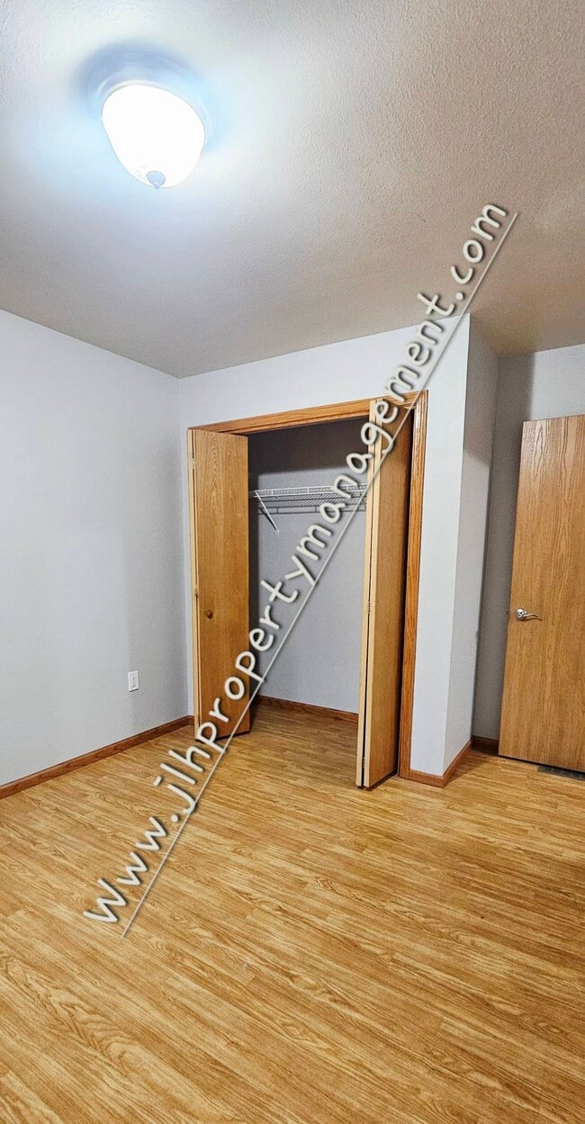 Building Photo - 1776 S Hance Dr