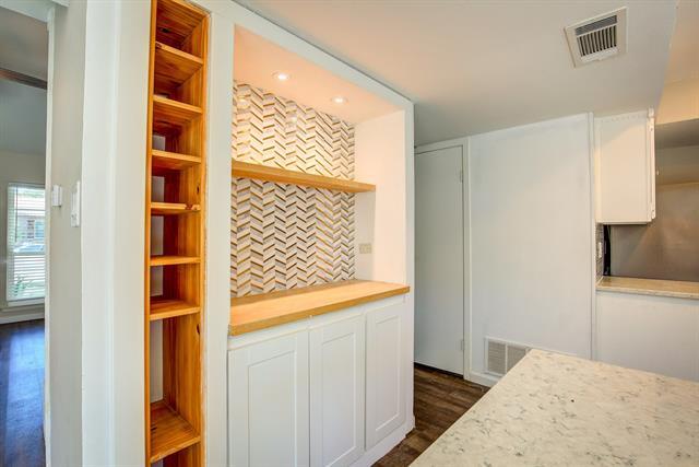 Building Photo - 3728 Blue Bonnet Ct