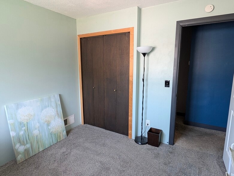 Building Photo - 4462 Woodgate Pt
