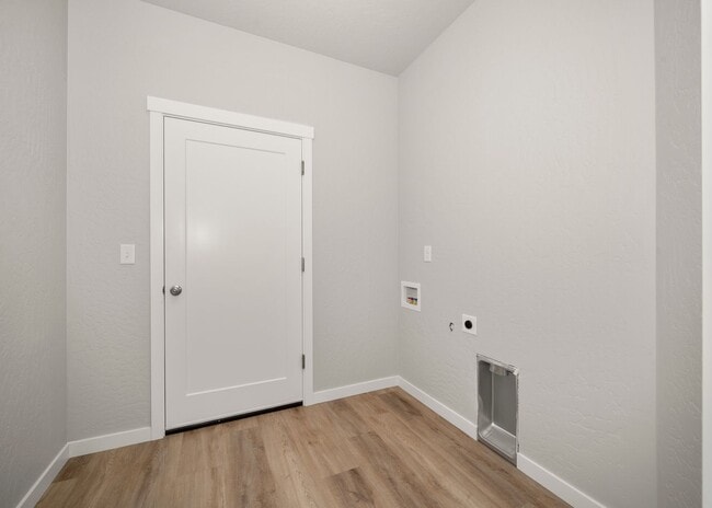 Building Photo - 4205 N Stout Ct