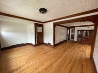 Building Photo - 3600-3602 N Port Washington Rd