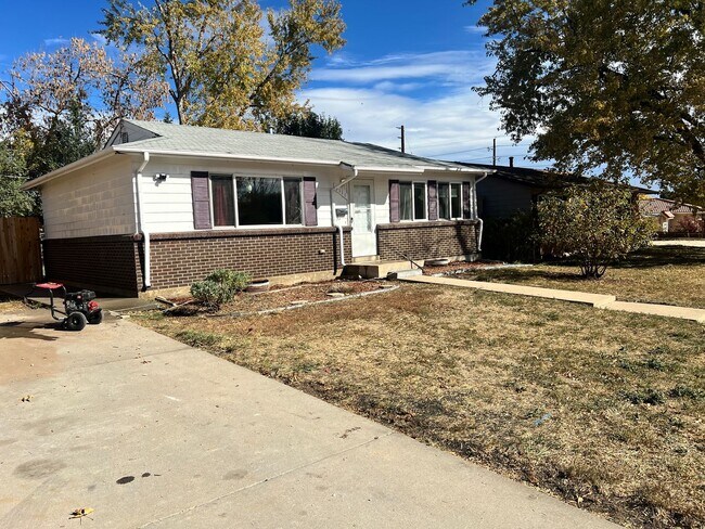 Building Photo - 3111 W 95th Ave