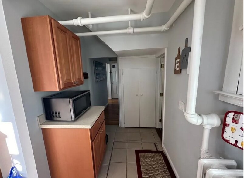 Building Photo - 1528 Portland-Cobalt Rd