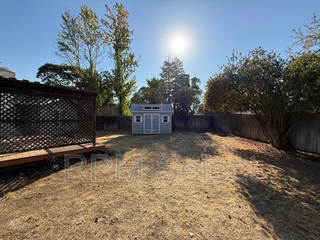 Building Photo - 8670 Sumerlin Ct