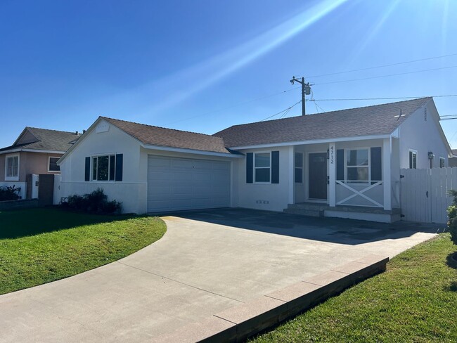 Building Photo - Beautifully Maintained 3 bedroom home
