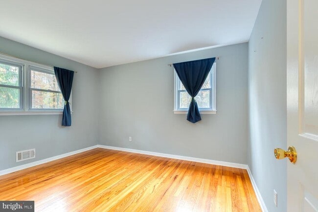 Building Photo - 857 Cherry Hill Rd