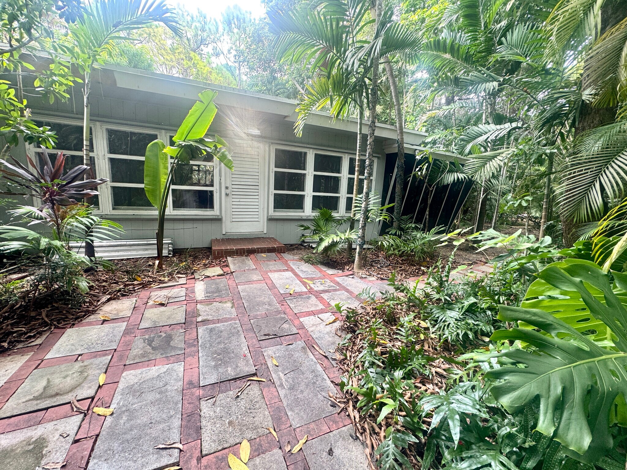 Building Photo - 5958 SW 60th St