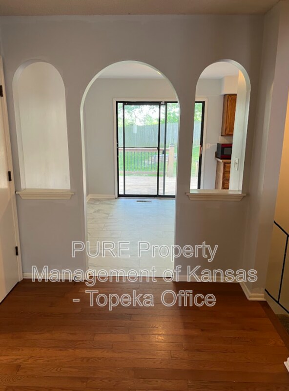 Building Photo - 2013 NW 84th Terrace