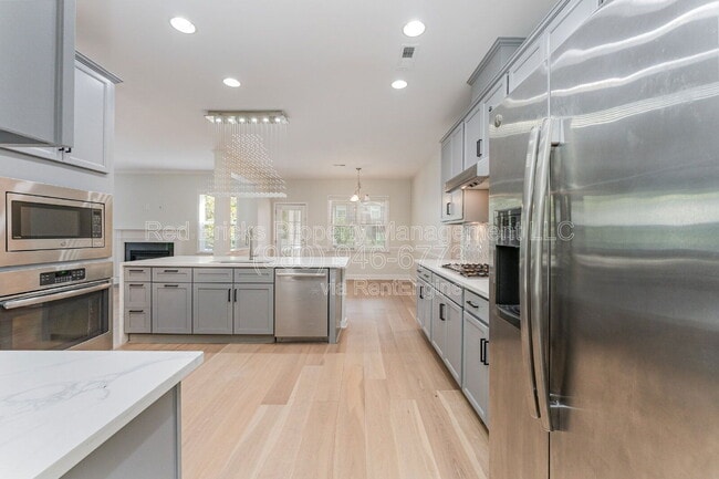 Building Photo - 139 Brackenbury Ln