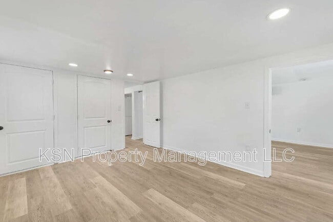 Building Photo - 2015 E 58th St