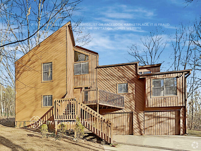 Building Photo - 1070 Rockcrest Dr