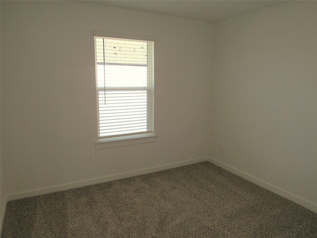 Building Photo - 2807 Glengary River Wy