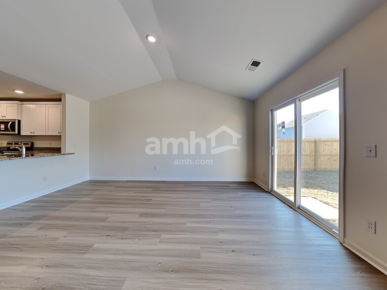 Building Photo - 1341 John Swann St