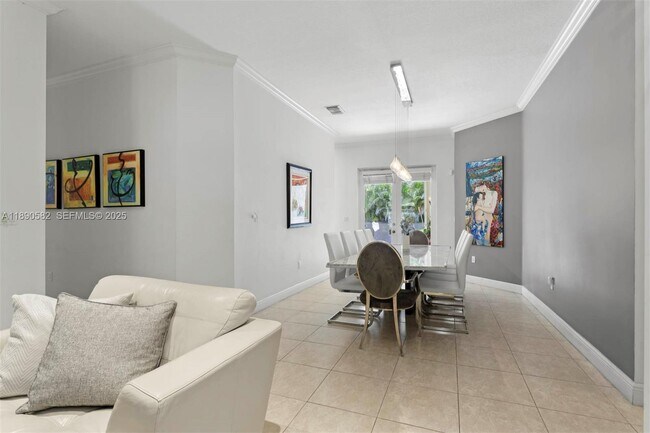 Building Photo - 9339 SW 98th Pl