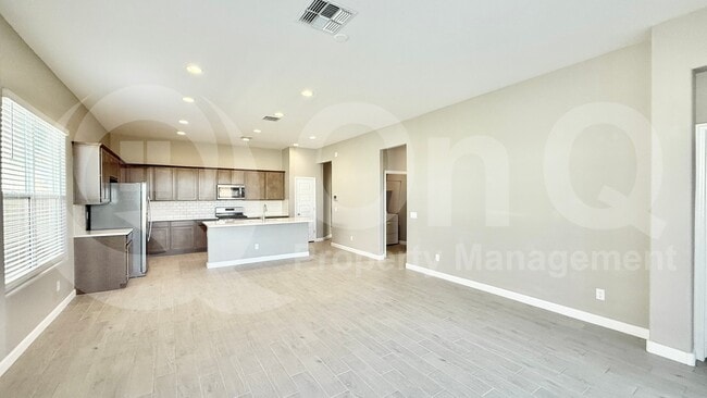 Building Photo - 40974 W Hillman Dr