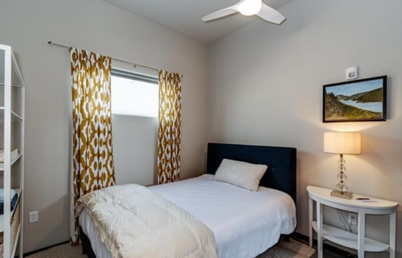 Building Photo - 803 E Mifflin St