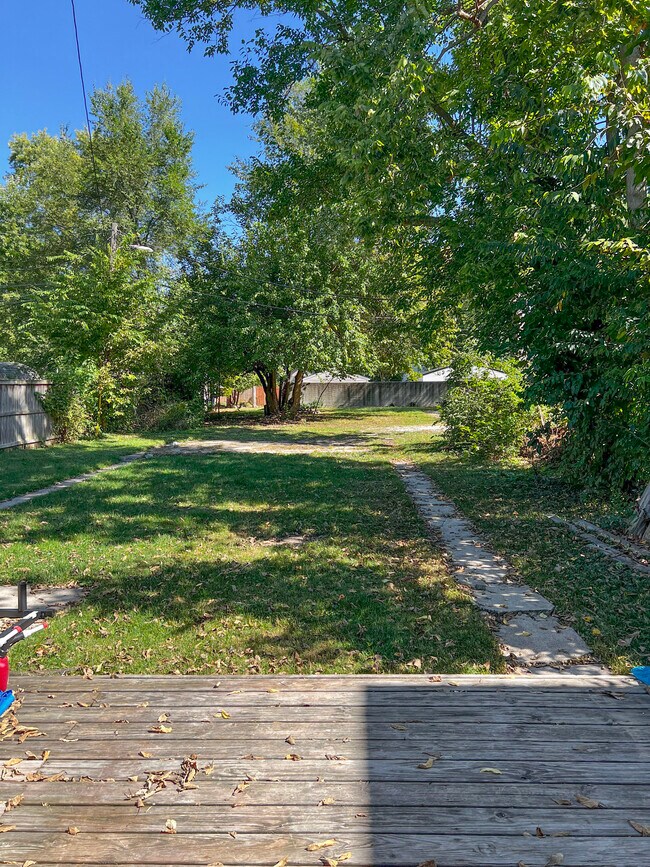 Building Photo - 4813 N College Ave