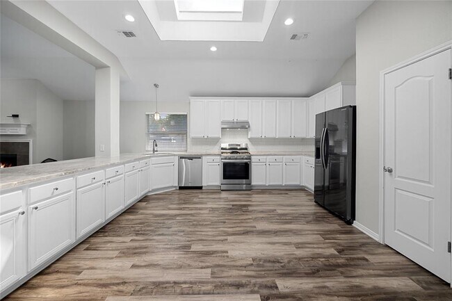 Building Photo - 3628 Hawk Ridge St