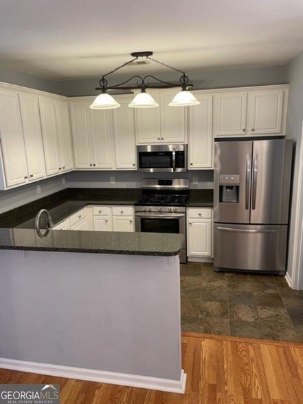 Building Photo - 4684 Liberty Square Dr
