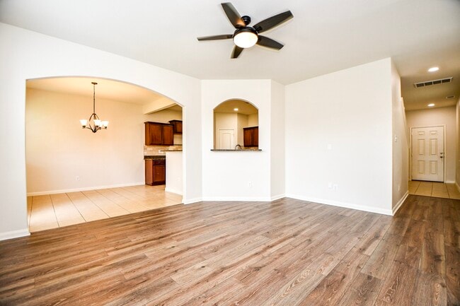 Building Photo - 10909 Panther Ct
