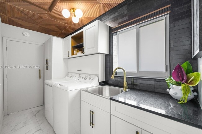 Building Photo - 10366 NW 15th St