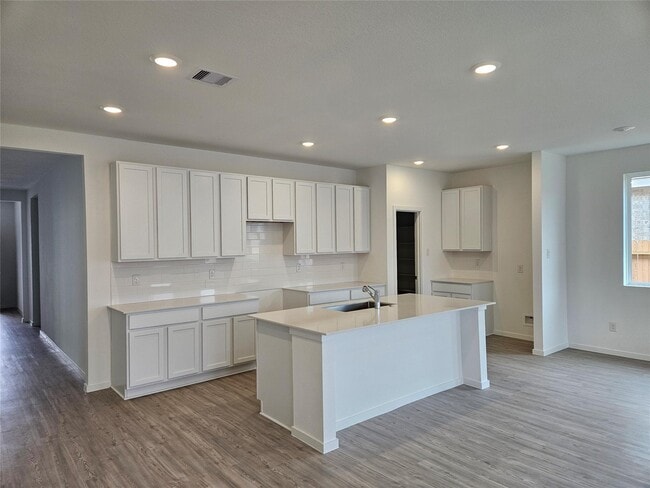 Building Photo - 16072 Tallis Dr