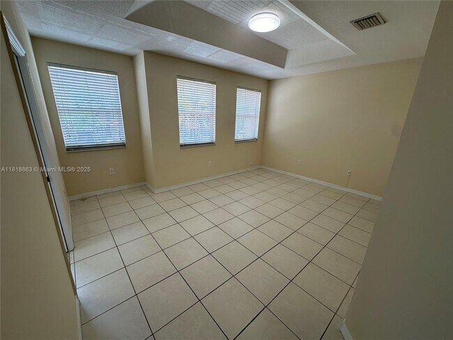 Building Photo - 10869 SW 88th Terrace