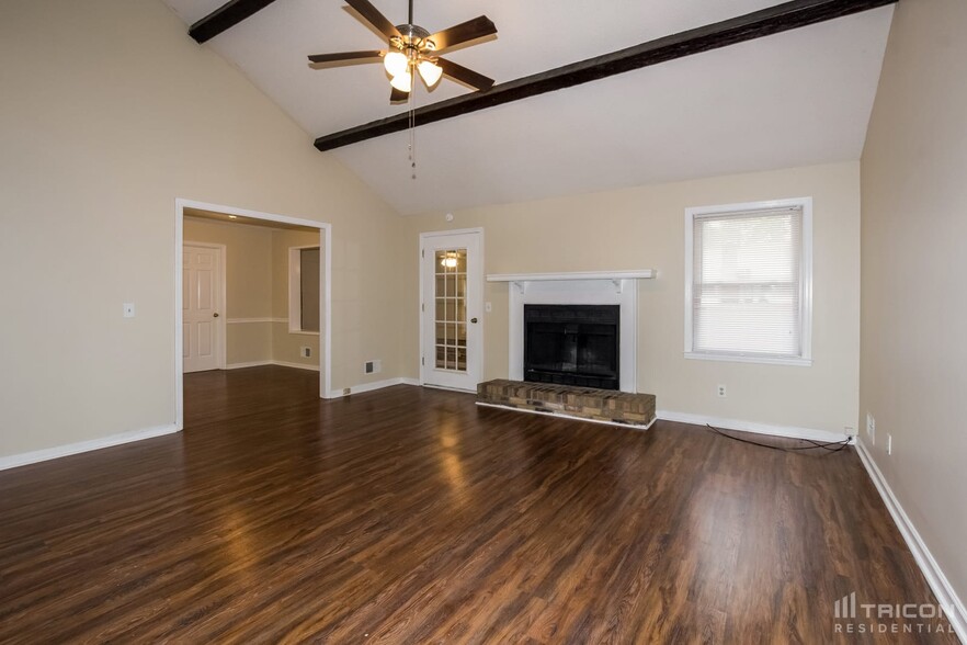 Building Photo - 136 Glenshannon Dr