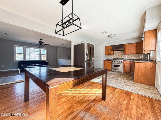 Building Photo - 532 Frank Applegate Rd