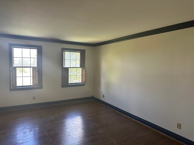 Building Photo - 3972 Perryville Rd
