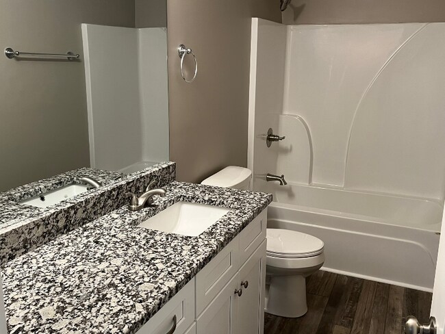 Building Photo - 113 Buster Ln