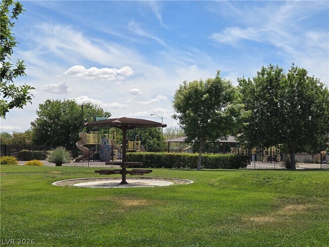 Building Photo - 1035 Appaloosa Hills Ave