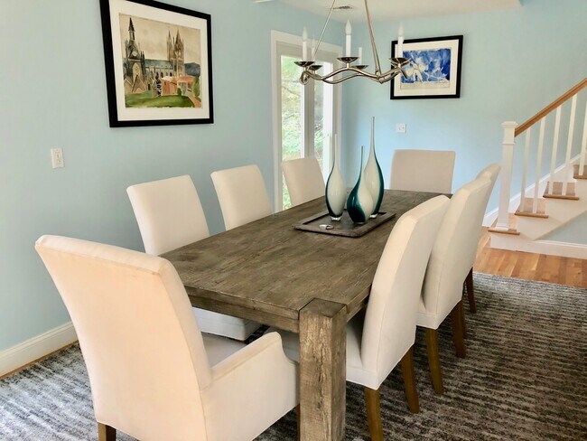 Building Photo - 10 Deer Path