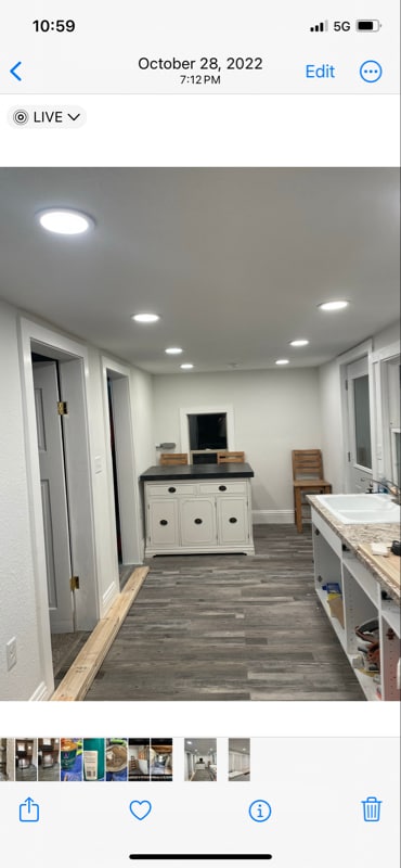 Building Photo - 114 W Charles St