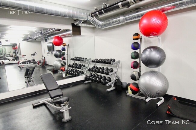 Building Photo - 1513 Walnut St