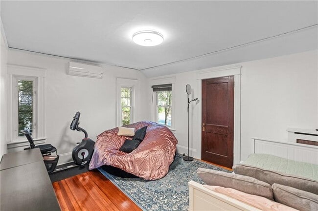 Building Photo - 36 Mt Hope Ave